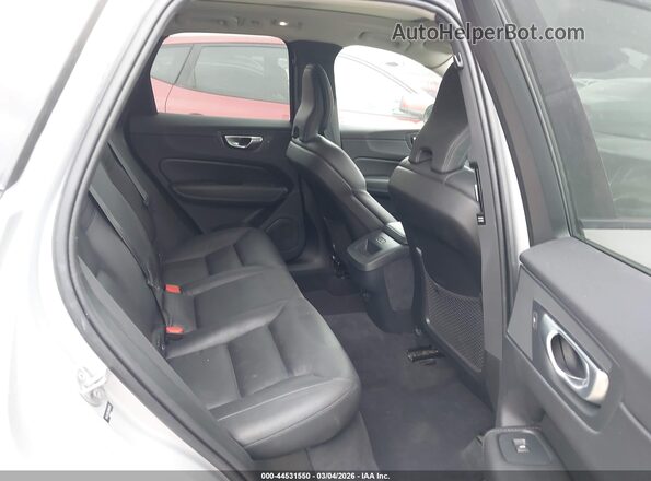 YV4L12RL4R1889456 2024 VOLVO XC60 Silver 