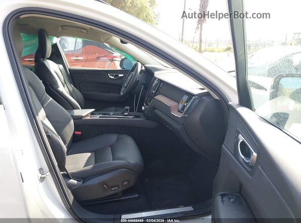 YV4L12RL5R1911352 2024 VOLVO XC60 White 