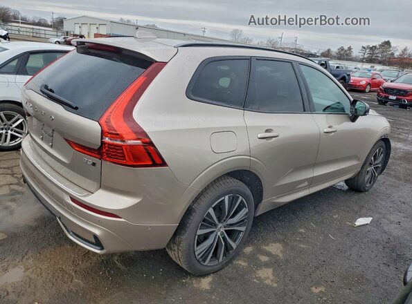 YV4L12RW2P1244019 2023 VOLVO XC60 Gold უკანა მარჯვენა