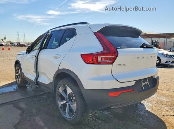 YV4L12UC3T2738309 2026 VOLVO XC40 Белый Задняя левая четверть