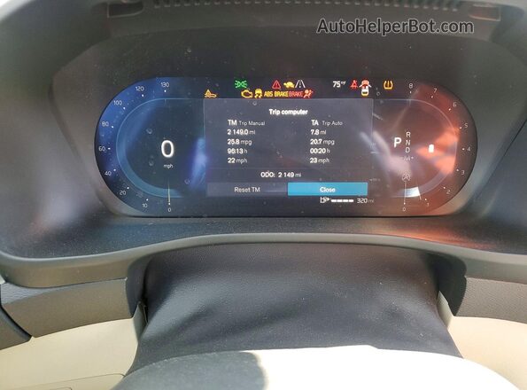 YV4L12UC5S2609227 2025 VOLVO XC40 White Instrument cluster view