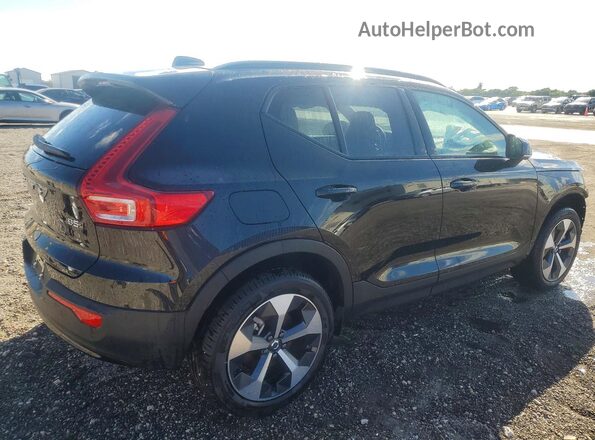 YV4L12UCXT2727906 2026 VOLVO XC40 Black Задня права чверть