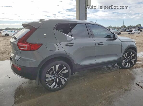 YV4L12UE9R2307628 2024 VOLVO XC40 Silver 