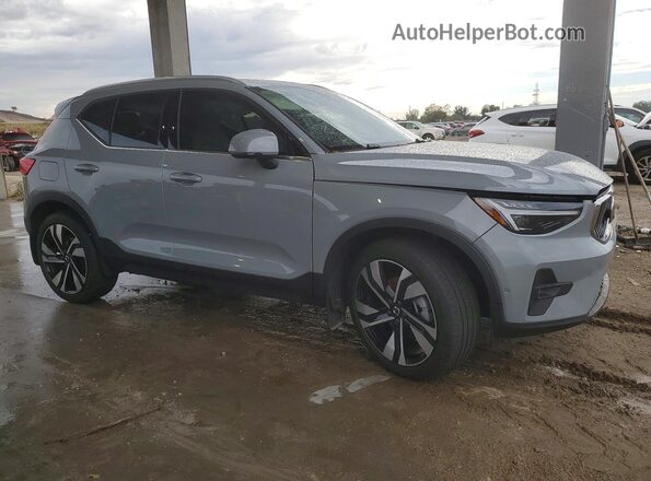 YV4L12UE9R2307628 2024 VOLVO XC40 Silver 