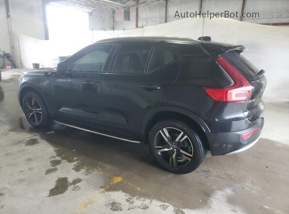 YV4L12UK0P2029088 2023 VOLVO XC40 Black Trasero izquierdo