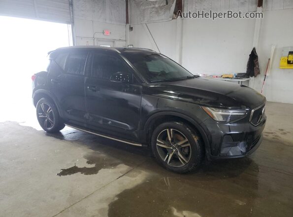 YV4L12UK0P2029088 2023 VOLVO XC40 Black Delantero derecho