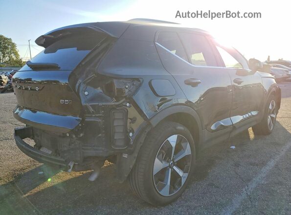 YV4L12UK1R2360829 2024 VOLVO XC40 Black 