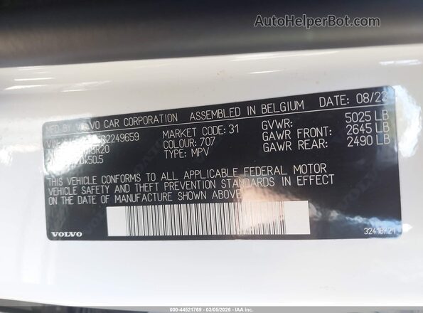 YV4L12UL5R2249659 2024 VOLVO XC40 White Widok komory silnika