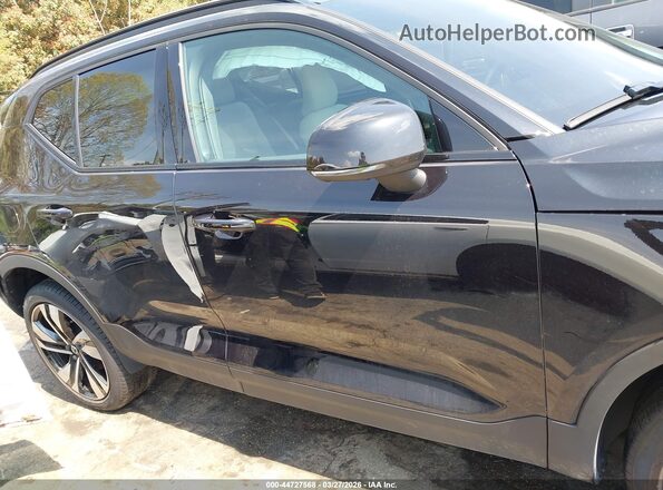 YV4L12UL5R2376878 2024 VOLVO XC40 Black Вид задньої частини салону
