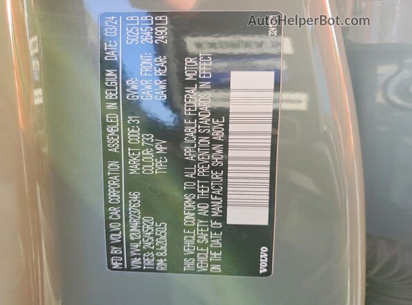 YV4L12UM4R2376346 2024 VOLVO XC40 Green 