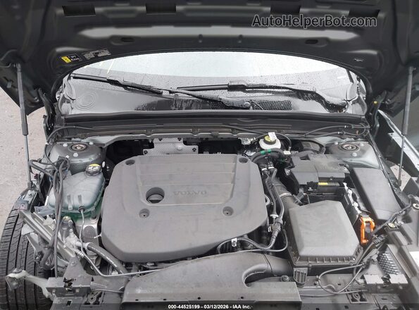 YV4L12UM7T2657774 2026 VOLVO XC40 Green Вид ззаду