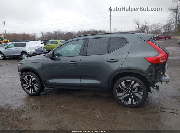 YV4L12UM7T2657774 2026 VOLVO XC40 Green 