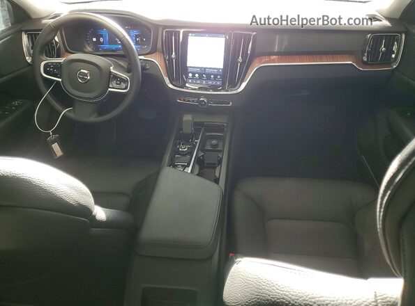 YV4L12WK9S2147338 2025 VOLVO V60 Black Vista del salpicadero