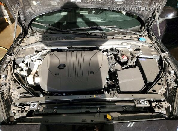 YV4L12WK9S2147338 2025 VOLVO V60 Black Vista del compartimento del motor