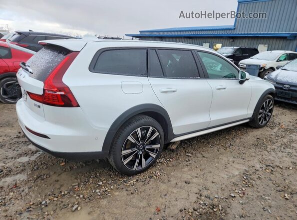 YV4L12WL8S2147808 2025 VOLVO V60 White Trasero derecho