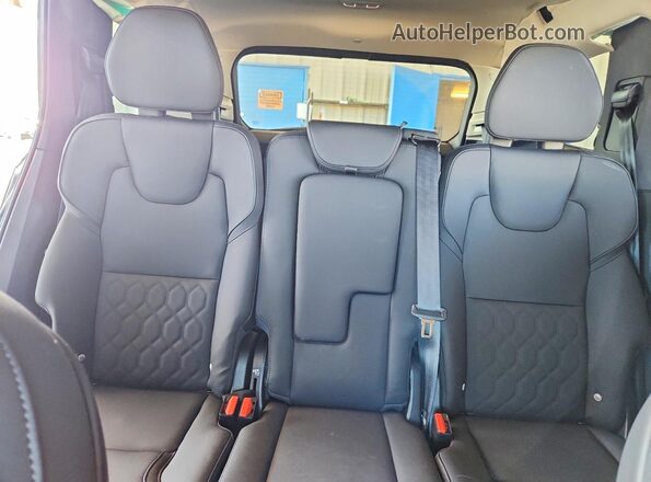 YV4M12PJ8T1470295 2026 VOLVO XC90 Синий Вид задних сидений