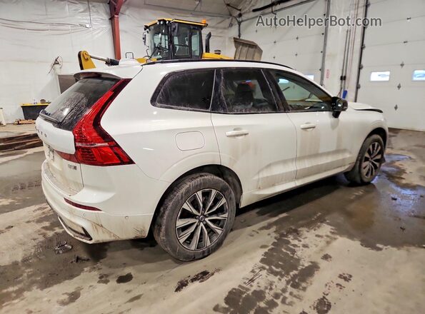 YV4M12RC0S1017267 2025 VOLVO XC60 White უკანა მარჯვენა