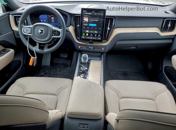 YV4M12RC1T1329681 2026 VOLVO XC60 White Вид панелі приладів