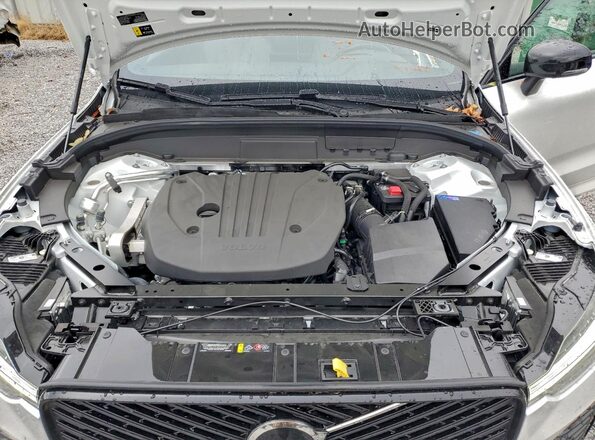 YV4M12RC1T1329681 2026 VOLVO XC60 White Вид підкапотного простору