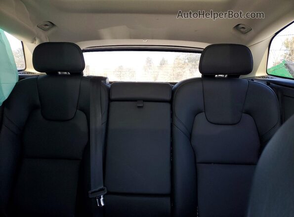 YV4M12RC2S1034717 2025 VOLVO XC60 White Вид задніх сидінь