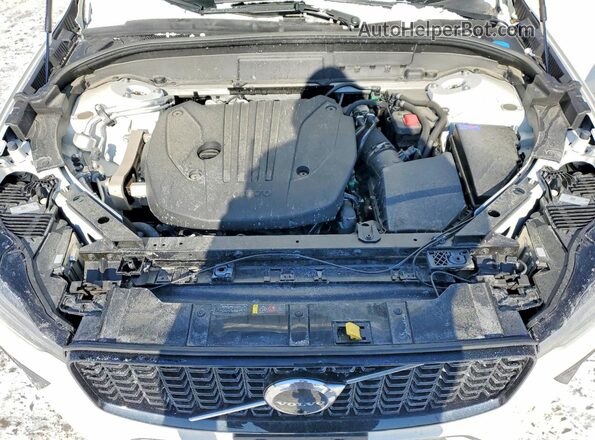 YV4M12RC2S1034717 2025 VOLVO XC60 White Вид підкапотного простору