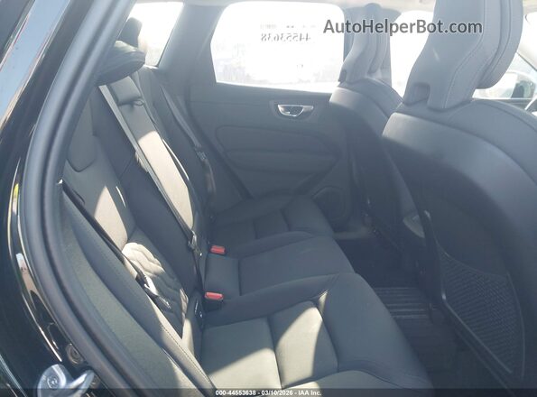YV4M12RC9T1342100 2026 VOLVO XC60 Black VIN კოდის სტიკერის ხედი