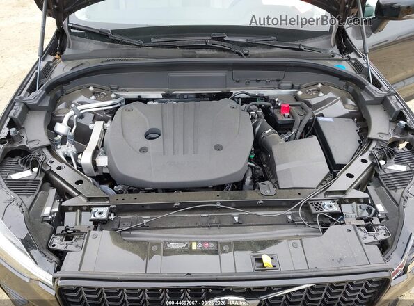YV4M12RJXS1050663 2025 VOLVO XC60 Gray Widok z tyłu