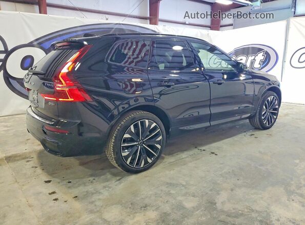 YV4M12RM0T1414410 2026 VOLVO XC60 Black უკანა მარჯვენა