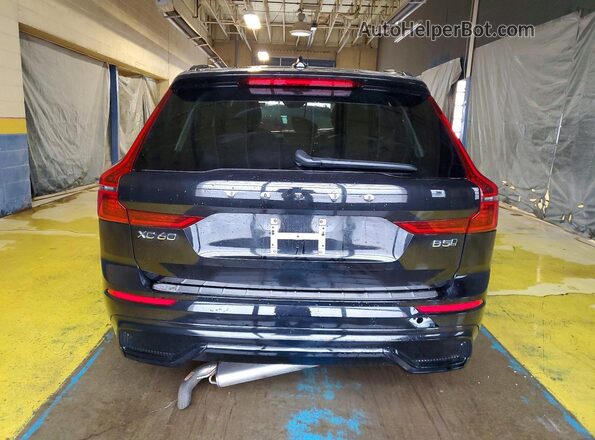 YV4M12RM5T1414466 2026 VOLVO XC60 Black Vista trasera