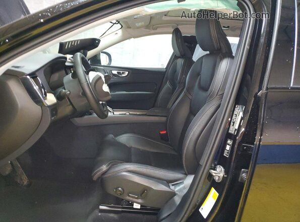 YV4M12RM5T1414466 2026 VOLVO XC60 Black Vista interior delantera