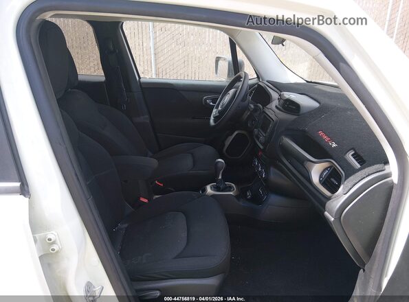ZACCJAAB6HPF23917 2017 JEEP RENEGADE White Vista interior delantera