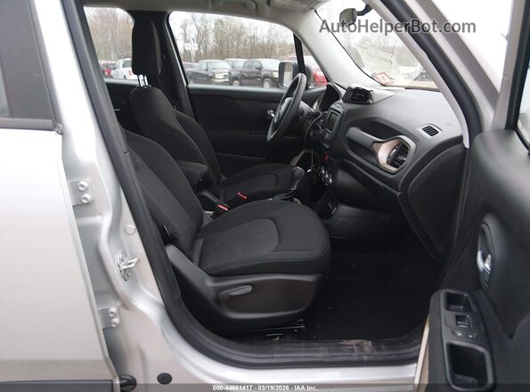 ZACCJAAB7HPE92533 2017 JEEP RENEGADE Silver Vista interior delantera