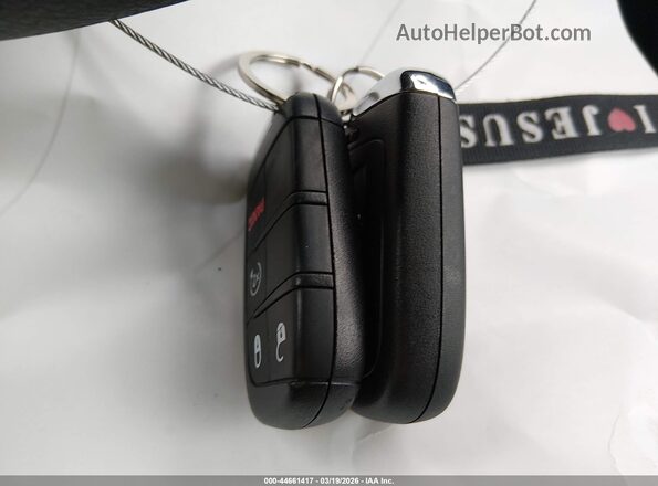 ZACCJAAB7HPE92533 2017 JEEP RENEGADE Silver Vista del salpicadero