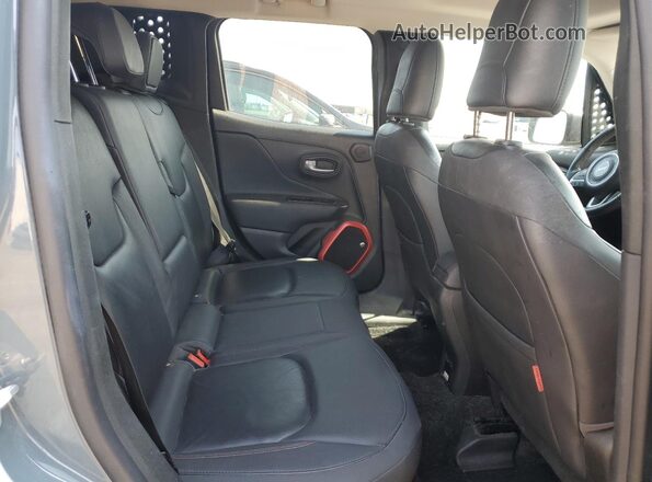 ZACCJBCB3HPE55658 2017 JEEP RENEGADE Серый Вид задней части салона