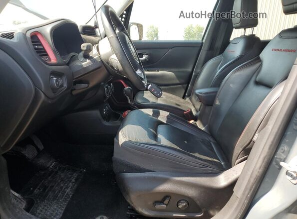 ZACCJBCB3HPE55658 2017 JEEP RENEGADE Серый Вид салона спереди