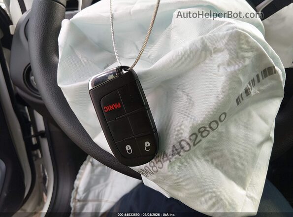 ZACNJCAB0MPM33870 2021 JEEP RENEGADE White Vista del salpicadero