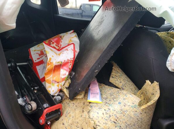ZACNJCAB8MPM48519 2021 JEEP RENEGADE Black Vista de los asientos traseros