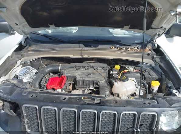 ZACNJDA17NPN58508 2022 JEEP RENEGADE Белый Вид сзади