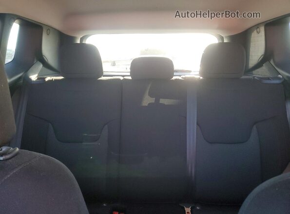 ZACNJDB18PPP35892 2023 JEEP RENEGADE Красный Вид задних сидений