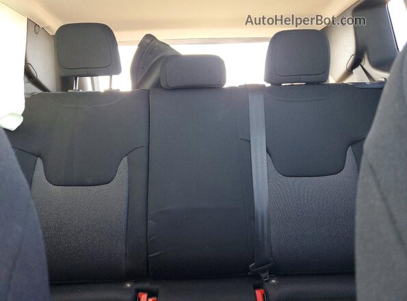 ZACNJDBB3MPM82534 2021 JEEP RENEGADE Turquoise Rear seats view