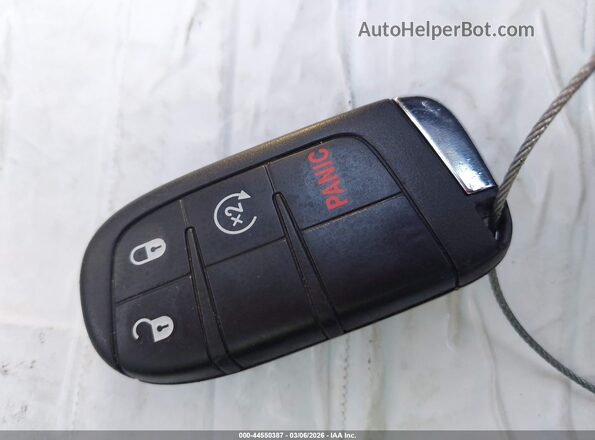 ZACNJDBB8MPN10103 2021 JEEP RENEGADE White Vista del salpicadero