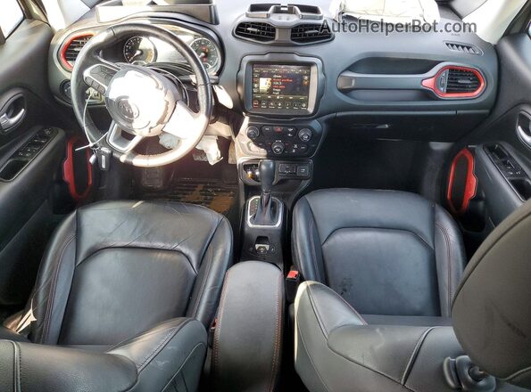 ZACNJDC14PPP15704 2023 JEEP RENEGADE Gray Առջևի վահանակի տեսք