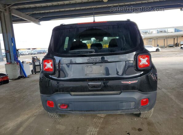 ZACNJDC16PPP38983 2023 JEEP RENEGADE Black Widok z tyłu