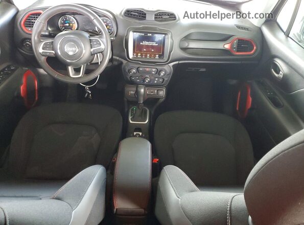 ZACNJDC16PPP38983 2023 JEEP RENEGADE Black Widok deski rozdzielczej