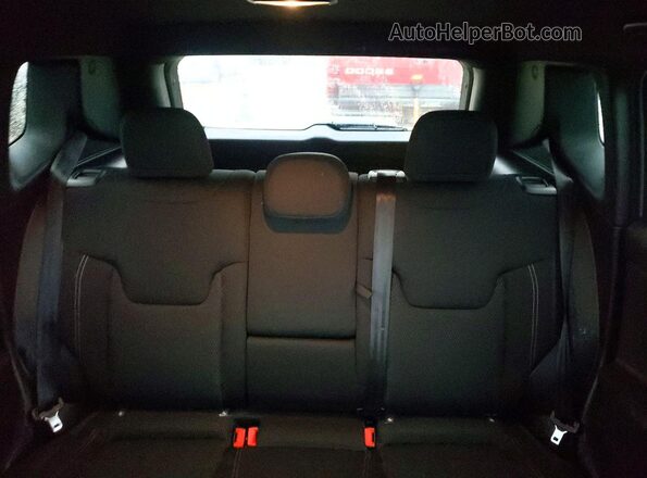 ZACNJDE12NPN81852 2022 JEEP RENEGADE White 