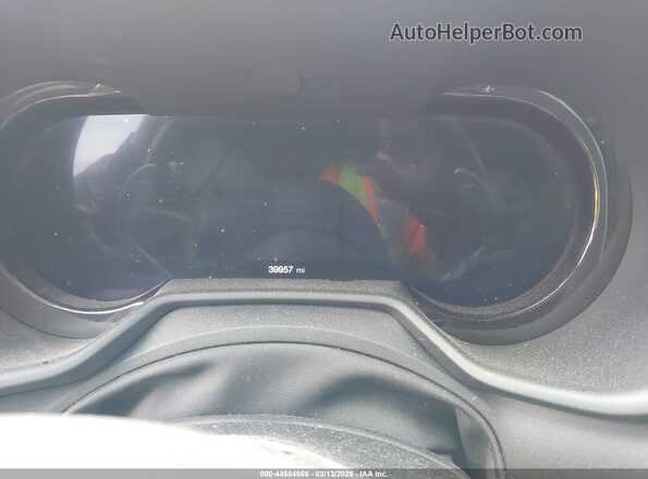 ZACPDFCW2R3A35529 2024 DODGE OTHER Red Հետևի նստատեղերի տեսք