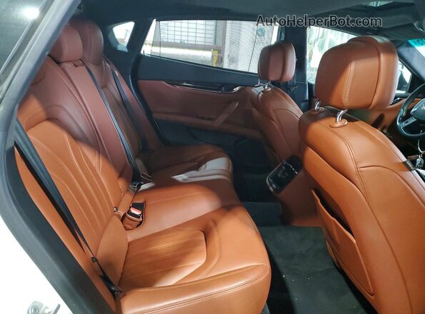 ZAM56PPA5G1165649 2016 MASERATI QUATTROPOR White Vista de los asientos traseros
