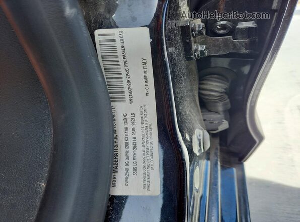 ZAM56PPS2H1235523 2017 MASERATI QUATTROPOR Black ძრავის განყოფილების ხედი