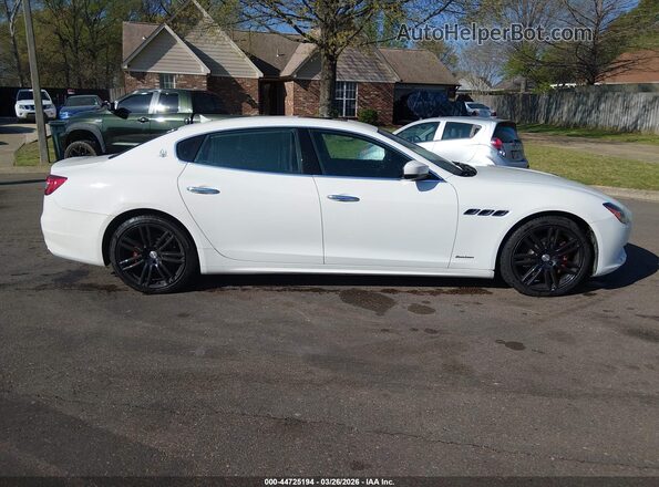 ZAM56YPL3J1281477 2018 MASERATI QUATTROPOR White Vista interior trasera