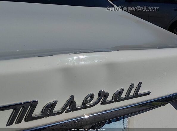 ZAM56YPL3J1281477 2018 MASERATI QUATTROPOR White Vista frontal